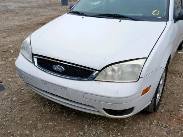 1FAFP34N57W212029 - 2007 FORD FOCUS ZX4 WHITE photo 7