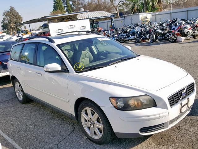 YV1MW390X72300030 - 2007 VOLVO V50 2.4I WHITE photo 1