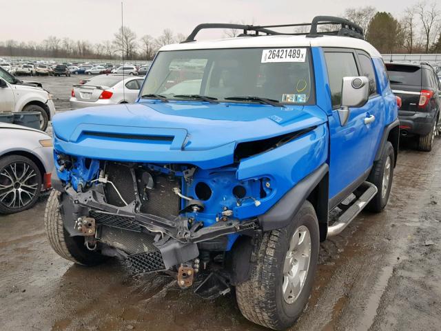 JTEBU11F070028974 - 2007 TOYOTA FJ CRUISER BLUE photo 2