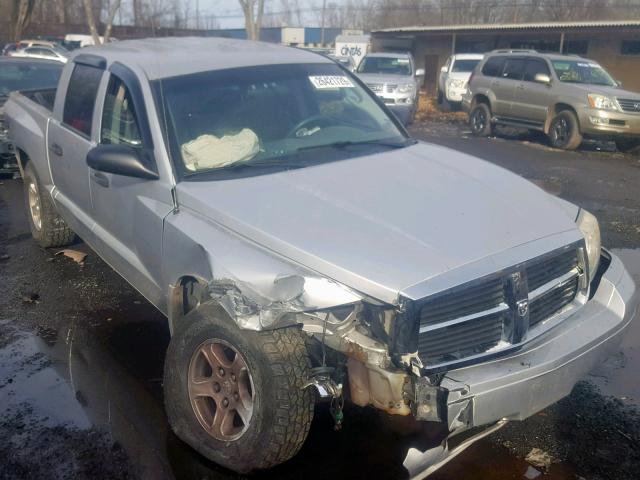 1D7HW48K46S541635 - 2006 DODGE DAKOTA QUA SILVER photo 1