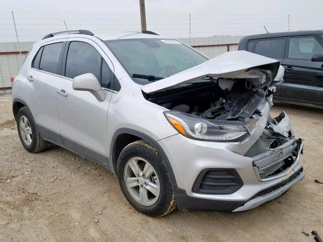 KL7CJLSB4JB727025 - 2018 CHEVROLET TRAX 1LT SILVER photo 1