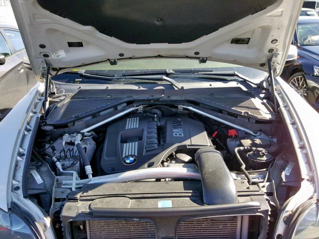 5UXFG4C53AL225581 - 2010 BMW X6 XDRIVE3 SILVER photo 7