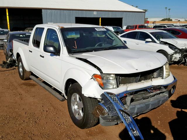 1N6AD09U47C406366 - 2007 NISSAN FRONTIER C WHITE photo 1