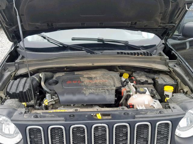 ZACCJBAB9HPF27191 - 2017 JEEP RENEGADE S შავი ფოტო 7
