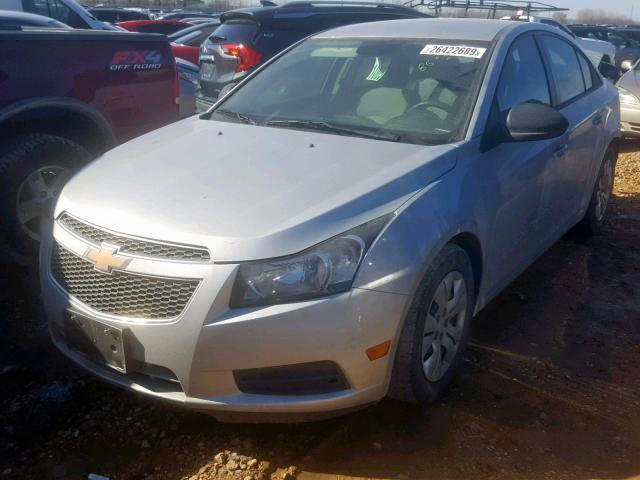 1G1PA5SH8D7327019 - 2013 CHEVROLET CRUZE LS SILVER photo 2