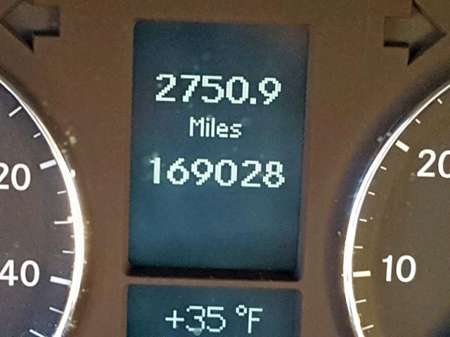 WDBRF81J55F594194 - 2005 MERCEDES-BENZ C 240 4MAT GOLD photo 8