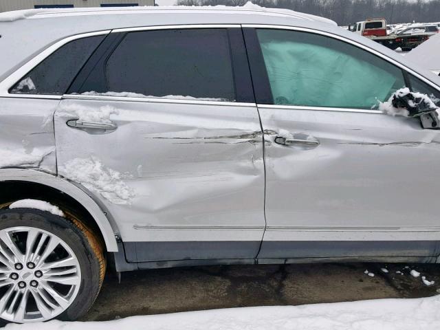 1GYKNCRS7HZ153038 - 2017 CADILLAC XT5 PREMIU SILVER photo 9