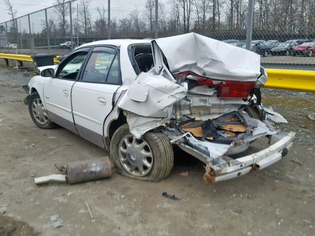 2G4WF5516Y1286679 - 2000 BUICK REGAL GS WHITE photo 3