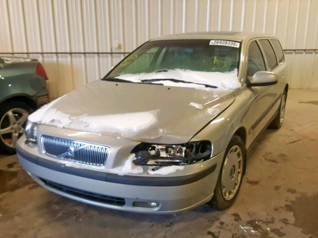 YV1SW53D722234947 - 2002 VOLVO V70 T5 TUR TAN photo 2