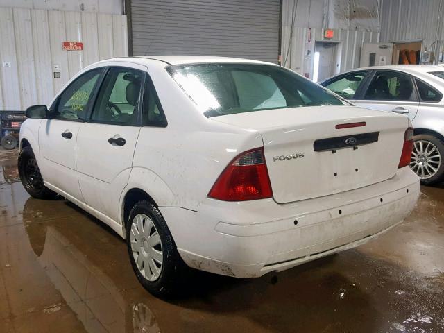 1FAHP34N37W310484 - 2007 FORD FOCUS ZX4 WHITE photo 3