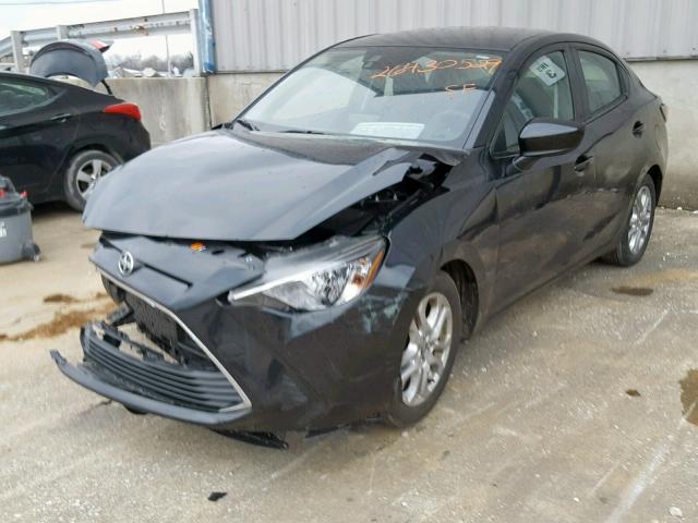 3MYDLBZV5GY143272 - 2016 TOYOTA SCION IA BLACK photo 2