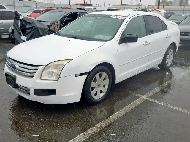 3FAHP06Z67R268295 - 2007 FORD FUSION S WHITE photo 2