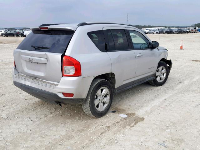 1C4NJCBA9DD210914 - 2013 JEEP COMPASS SP 银色 照片 4