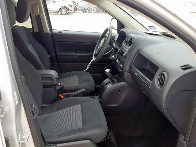 1C4NJCBA9DD210914 - 2013 JEEP COMPASS SP 银色 照片 5
