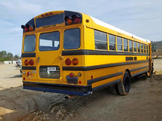 4UZAAXAL71CJ16195 - 2001 FREIGHTLINER CHASSIS FS YELLOW photo 4