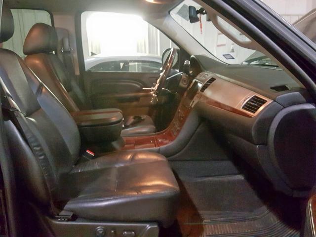 1GYS4CEF2BR316391 - 2011 CADILLAC ESCALADE P BLACK photo 5