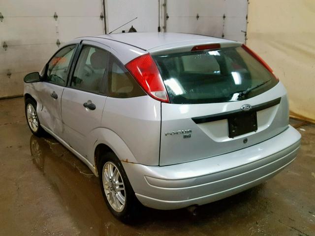 1FAHP37N77W245585 - 2007 FORD FOCUS ZX5 SILVER photo 3