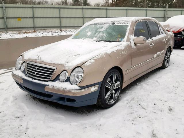 WDBJF65J91B252177 - 2001 MERCEDES-BENZ E 320 TAN photo 2