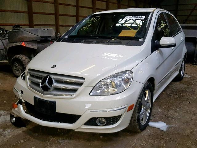 WDDFH3DB5AJ566690 - 2010 MERCEDES-BENZ B200 WHITE photo 2