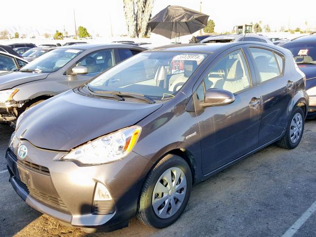 JTDKDTB36E1571094 - 2014 TOYOTA PRIUS C GRAY photo 2