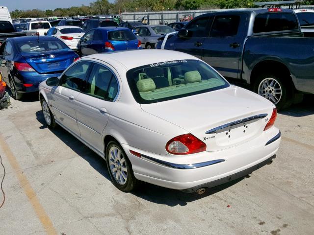 SAJEA51D73XD22667 - 2003 JAGUAR X-TYPE 2.5 WHITE photo 3