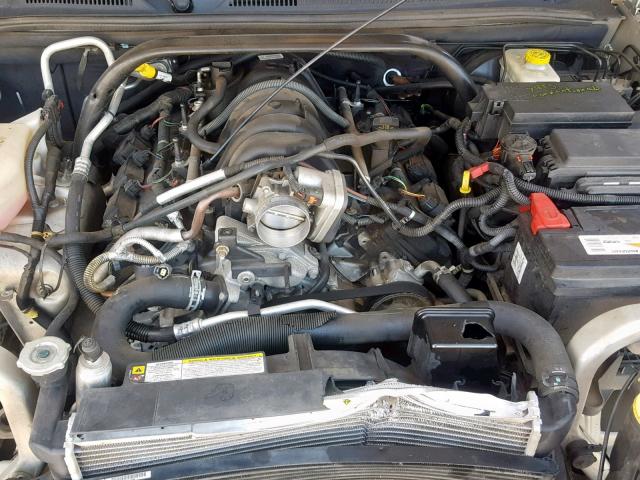 1J8HH68238C154130 - 2008 JEEP COMMANDER კრემისფერი ფოტო 7