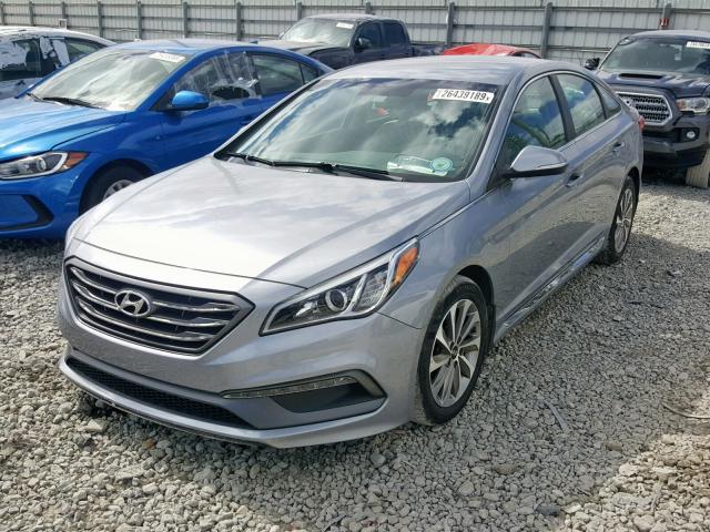 5NPE34AF6FH259000 - 2015 HYUNDAI SONATA SPO SILVER photo 2