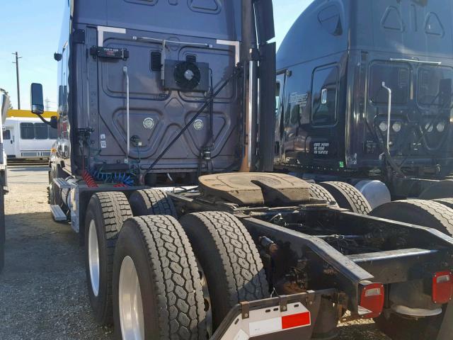 1FUJGLCKX9LAF0258 - 2009 FREIGHTLINER CASCADIA 1 GRAY photo 3