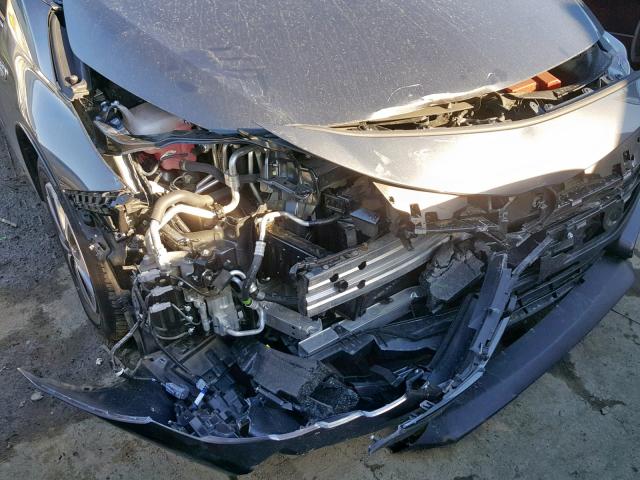 JTDKARFP9H3010986 - 2017 TOYOTA PRIUS PRIM ნაცრისფერი ფოტო 9