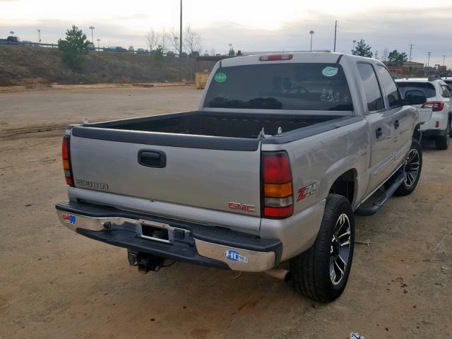 2GTEK13T551338033 - 2005 GMC NEW SIERRA SILVER photo 4