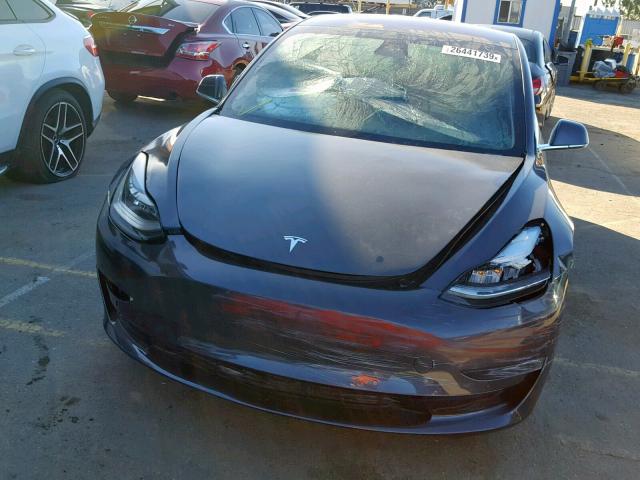 5YJ3E1EA9JF052770 - 2018 TESLA TESLA GRAY photo 9