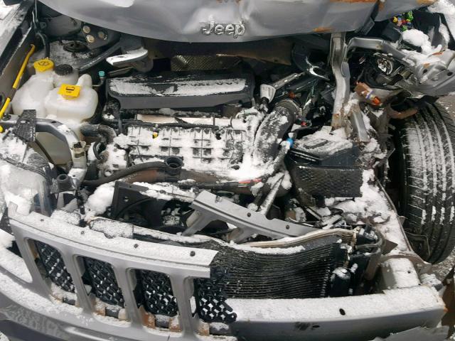 1C4NJDBB1HD143715 - 2017 JEEP COMPASS SP ნაცრისფერი ფოტო 7