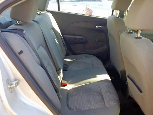 1G1JA5SH5E4240476 - 2014 CHEVROLET SONIC LS SILVER photo 6