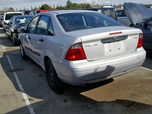 1FAFP34N36W101798 - 2006 FORD FOCUS ZX4 SILVER photo 3