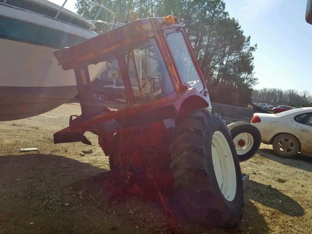 B650215B029302 - 2010 CASE TRACTOR RED photo 4