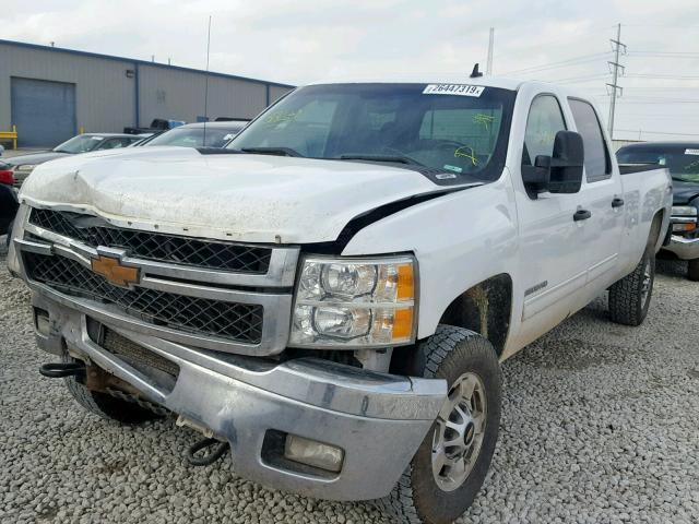 1GC1KXEG4EF125648 - 2014 CHEVROLET SILVERADO WHITE photo 2