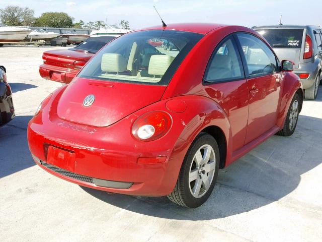 3VWPW31CX7M513655 - 2007 VOLKSWAGEN NEW BEETLE RED photo 4