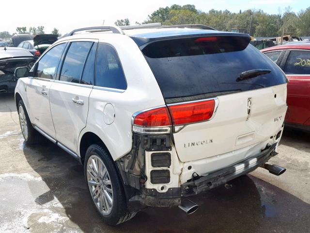 2LMDJ6JK4CBL01603 - 2012 LINCOLN MKX WHITE photo 3