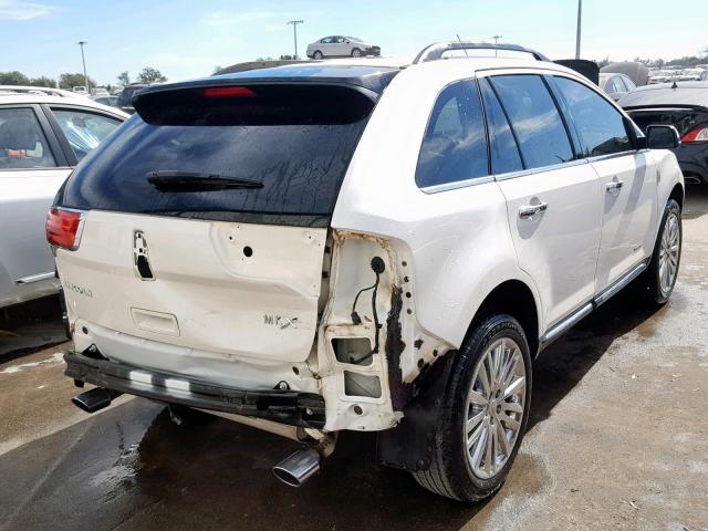 2LMDJ6JK4CBL01603 - 2012 LINCOLN MKX WHITE photo 4