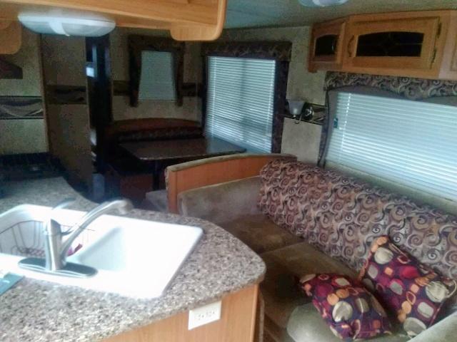 4YDT31R2X97201582 - 2009 KEYSTONE HORNET WHITE photo 5