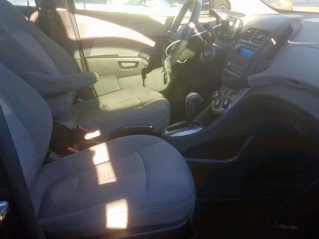 1G1JA5SH5D4240170 - 2013 CHEVROLET SONIC LS GRAY photo 5