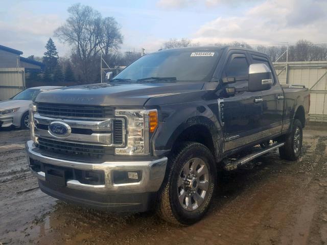 1FT7W2BT9HED07178 - 2017 FORD F250 SUPER GRAY photo 2