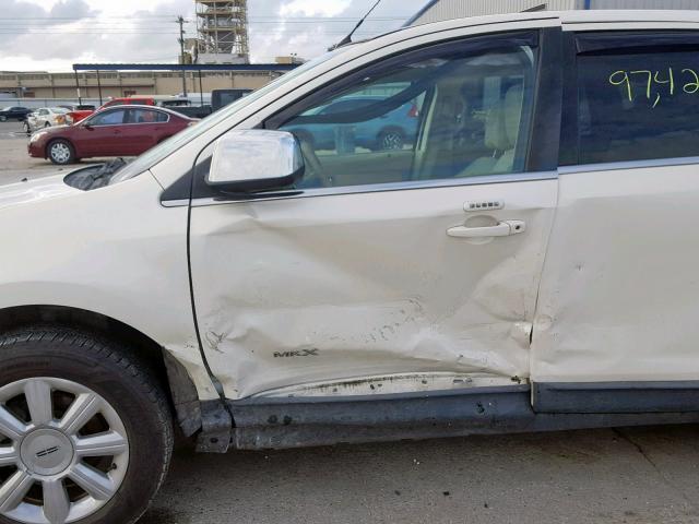 2LMDU68C87BJ35677 - 2007 LINCOLN MKX WHITE photo 9