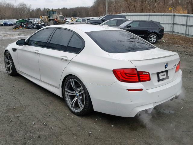 WBSFV9C51DC773614 - 2013 BMW M5 WHITE photo 3