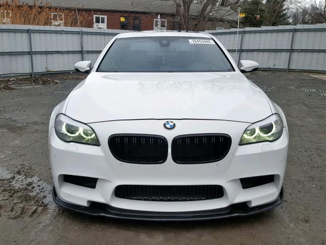 WBSFV9C51DC773614 - 2013 BMW M5 WHITE photo 9