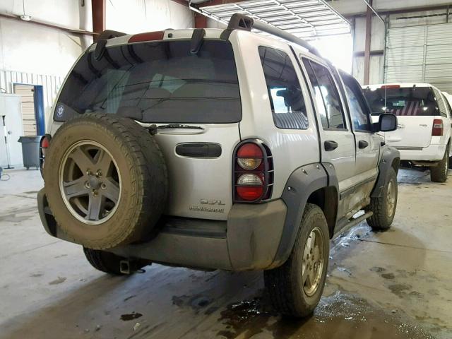 1J4GK38K85W517321 - 2005 JEEP LIBERTY RE SILVER photo 4