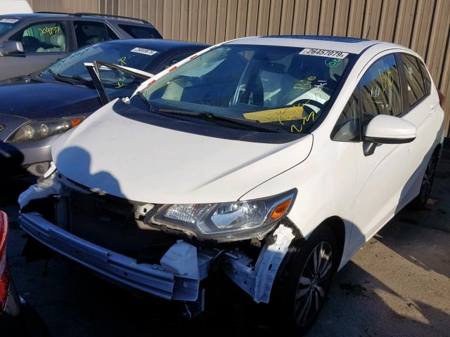 JHMGK5H71GX046136 - 2016 HONDA FIT EX WHITE photo 2