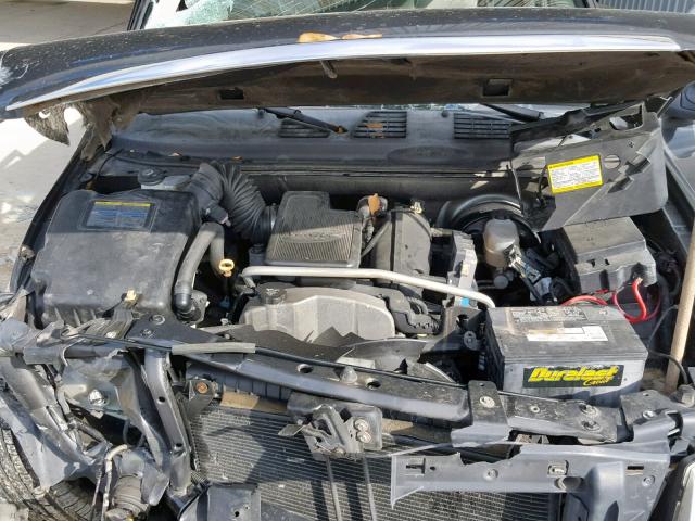 1GKDS13S572151577 - 2007 GMC ENVOY GRAY photo 7