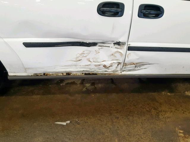 1GNDV23118D199509 - 2008 CHEVROLET UPLANDER L Ağ foto 9