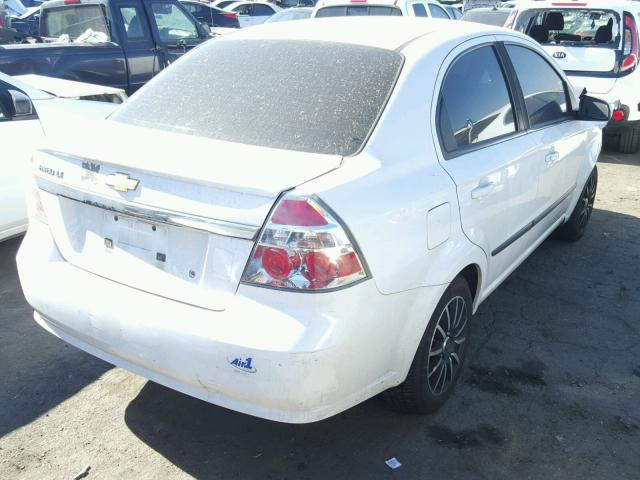 KL1TG5DE2AB109925 - 2010 CHEVROLET AVEO LT WHITE photo 4